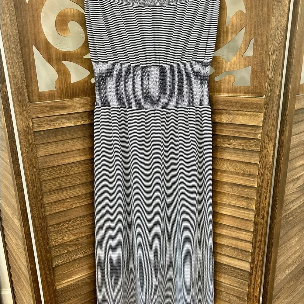 Lark + Grey Navy Smoked Strapless Casual Dress - Picture 3 of 6